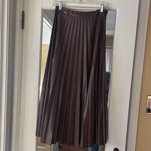 Frankie Shop Faux Leather Pleated Skirt in Chocolate Size L